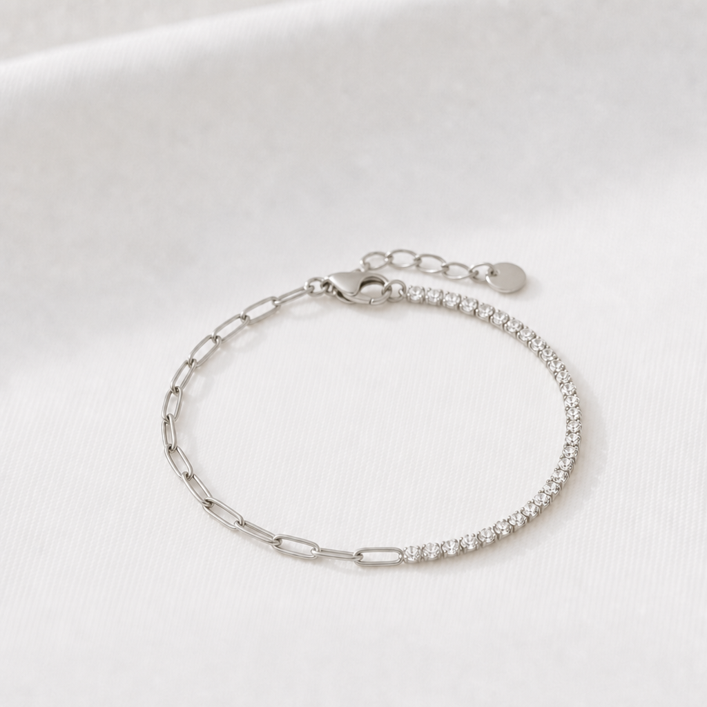 Silverarmband med länkkedja och vita stenar